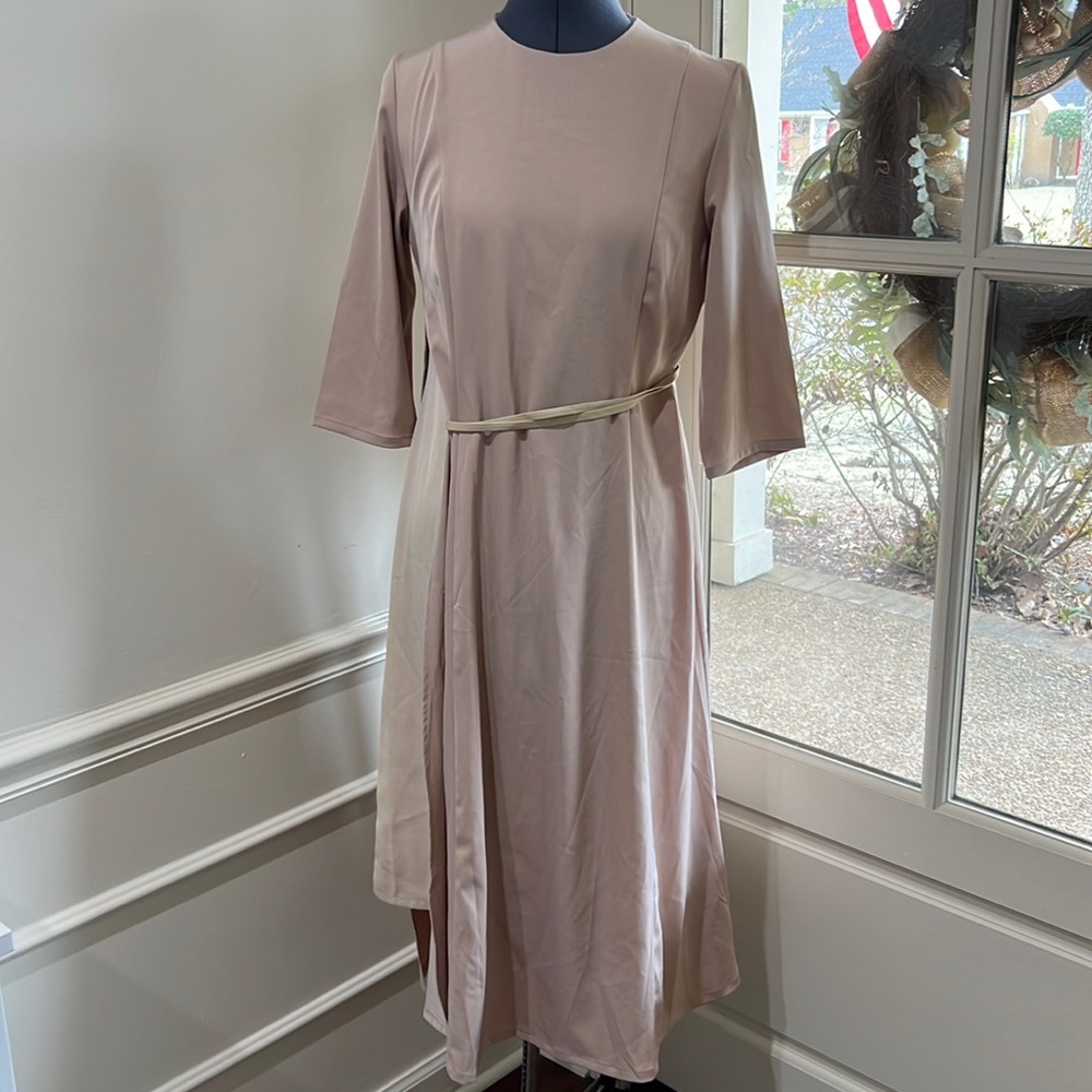 THE COLLECTIVE Neutral Dress with Leather Belt